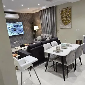 الفاخرة Modern Of 3 Bedrooms 5 Minutes To Haram شقة المدينة المنورة